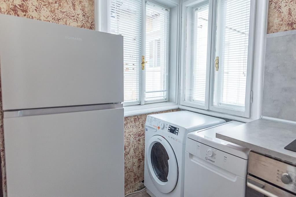 Centrally Located Vintage Flat Sofia